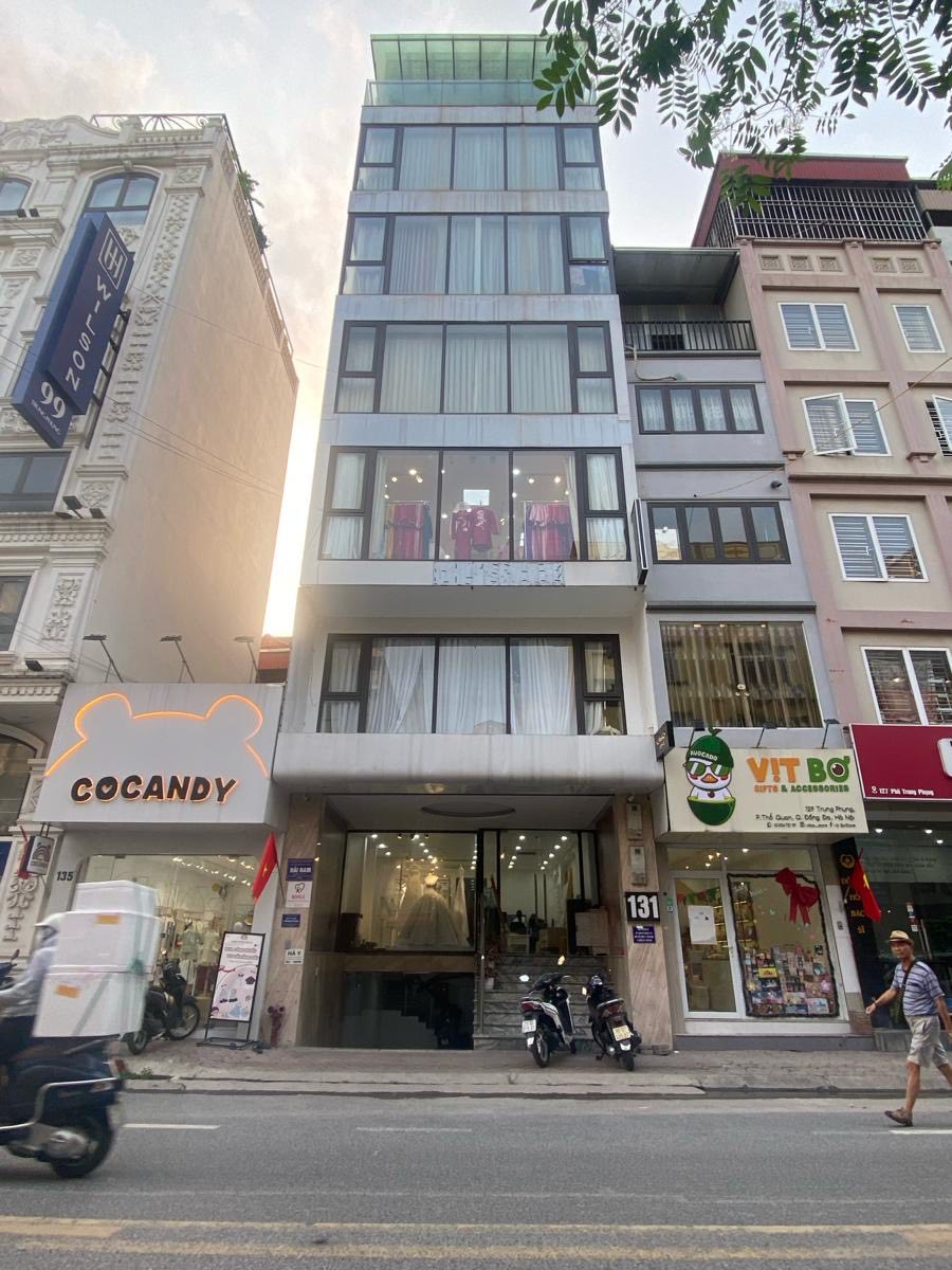 Bán nhà mặt phố Xã Đàn, 131 Trung Phụng, Đống Đa: 100m², giá 70 tỷ - Cơ hội đầu tư sinh lời cao!