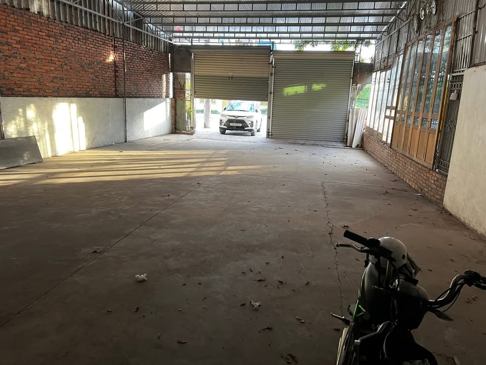 Nhà cho thuê mặt đường 18, Kim Sơn, 250m² - Vị trí đắc địa cho kinh doanh