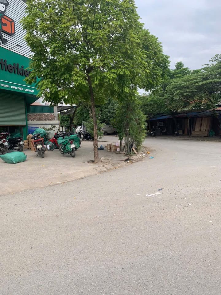 Nhà mặt phố Cầu Diễn Bắc Từ Liêm 126m² giá 38.8 tỷ - Kinh doanh sầm uất!