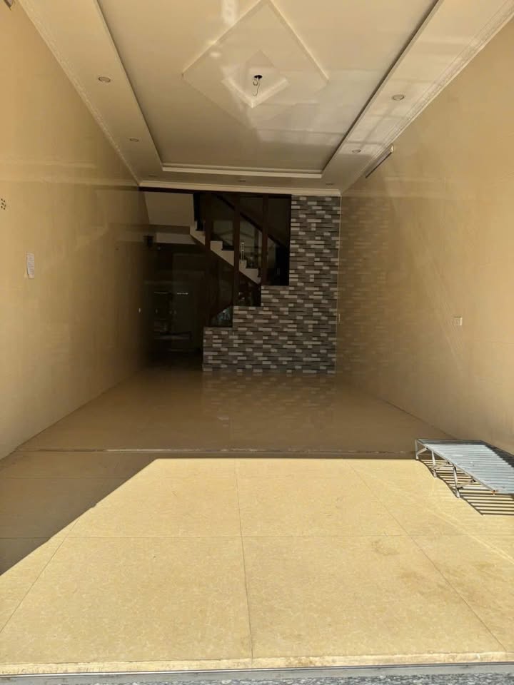Nhà mặt đường Vĩnh Tiến, Hải Phòng 56m² giá 6.5 triệu - Kinh doanh lý tưởng!