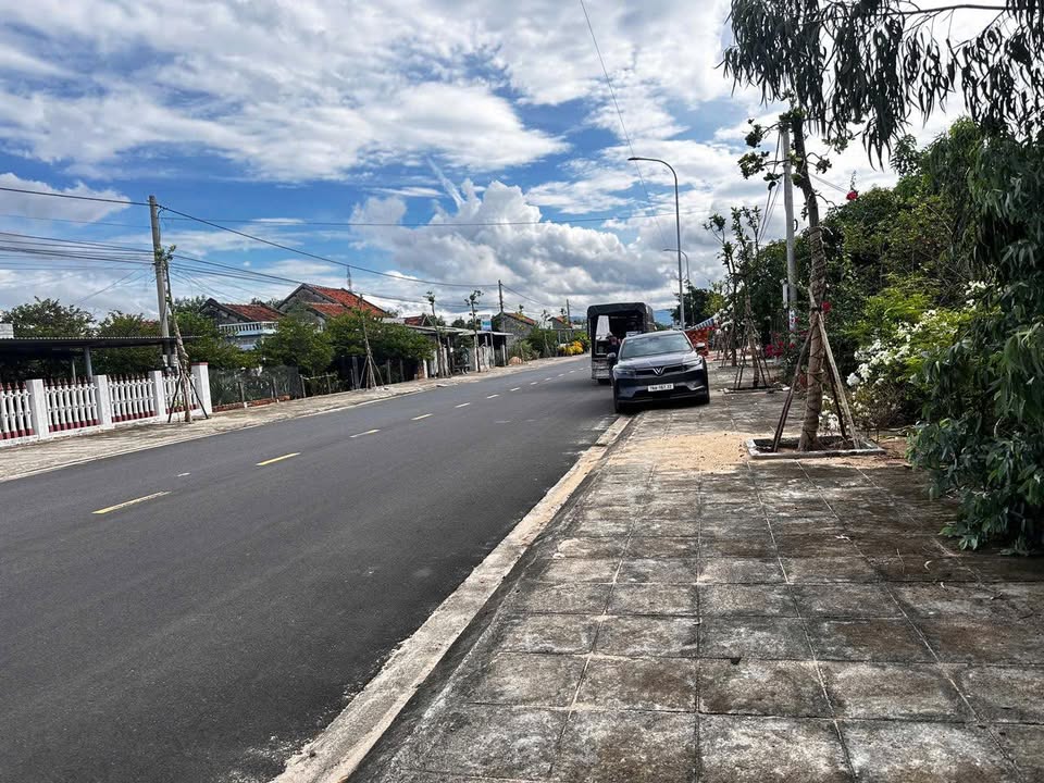 Đất mặt tiền đường Nguyễn Văn Linh, Phú Hòa 162m² giá 1.8 tỷ - Cơ hội đầu tư tuyệt vời!