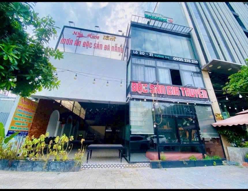 Cho thuê nhà 3 tầng mặt tiền đường 2/9 - Đà Nẵng 300m² - Vị trí đắc địa kinh doanh