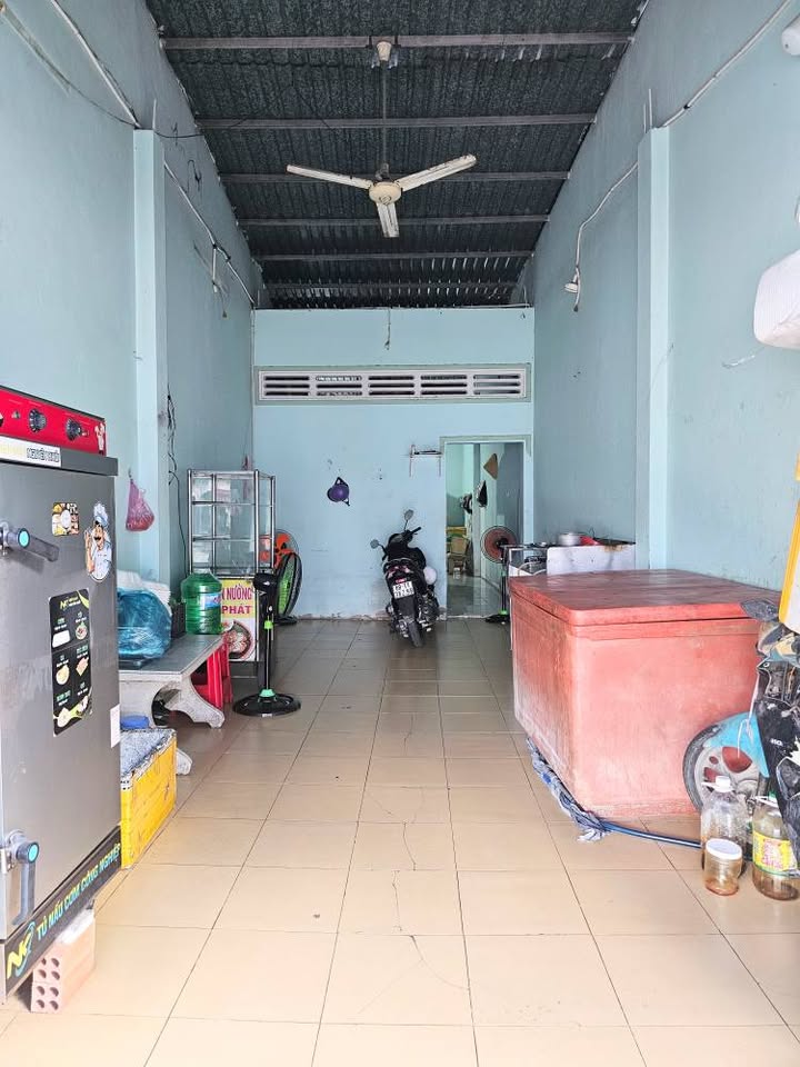 Nhà cấp 4 mặt tiền đường Hà Hoàng Hổ, phường Đông Xuyên 47m² giá chỉ 3 tỷ - Tiềm năng kinh doanh lớn!