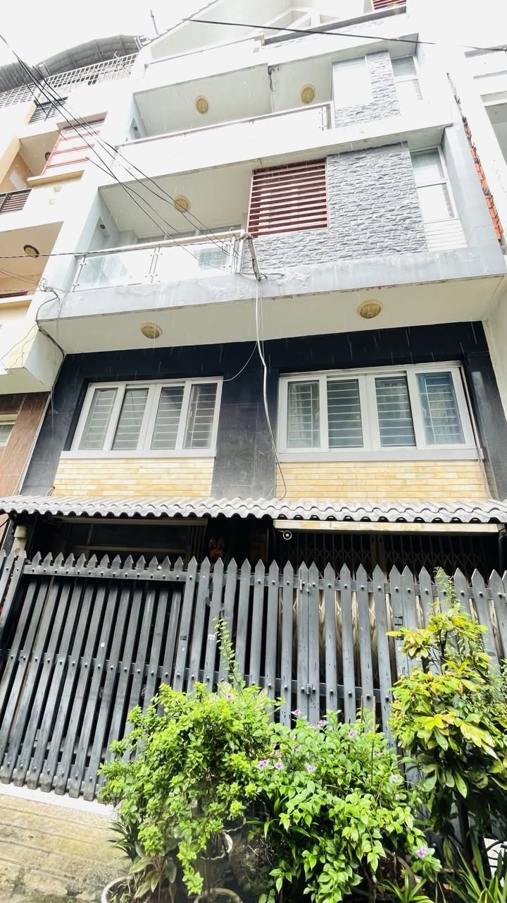 Nhà 5 tầng đường Nguyễn Tiểu La, Quận 10, 74m² giá 19 tỷ - Đầu tư sinh lời tuyệt vời!