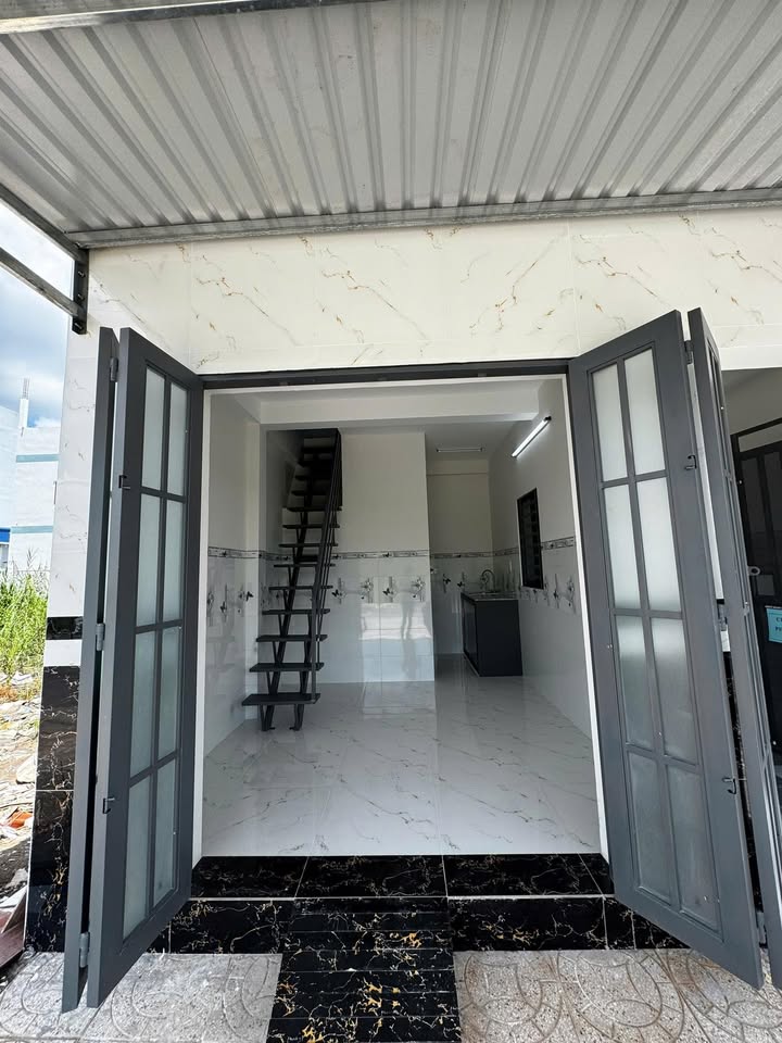 Cho thuê phòng trọ mới 100% tại đường Hoàng Quốc Việt, Cần Thơ - Giá chỉ từ 2.600.000 VND!