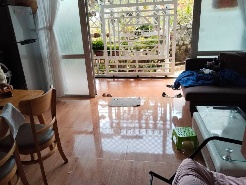 Nhà bán gấp tại Đà Lạt 50m² giá 1.85 tỷ - Tiện nghi đầy đủ, chính chủ!