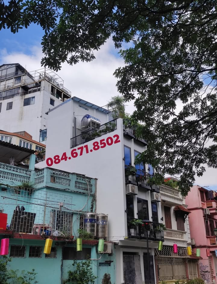 Bán nhà mặt phố Hồ Trúc Bạch 58m² - Kinh doanh sầm uất, giá 34 tỷ