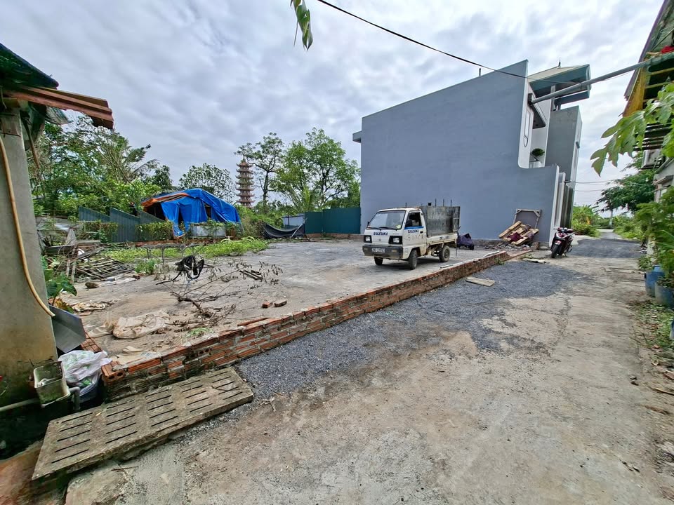 Đất Bùi Xá, Tam Hưng 88m² giá 5 tỷ - Ô tô vào tận nơi, vị trí đắc địa!