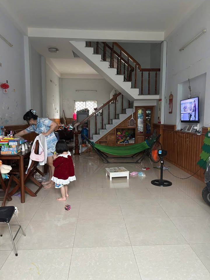 Nhà Hẻm 2 Tầng Quang Trung Quy Nhơn 64m² giá 2.99 tỷ - Gần Big C, Bến Xe