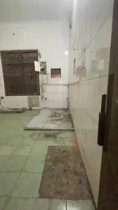 Mặt bằng kinh doanh cho thuê tại phố Nguyễn Quý Đức, Thanh Xuân 100m² - Khu vực VIP, ô tô tránh!