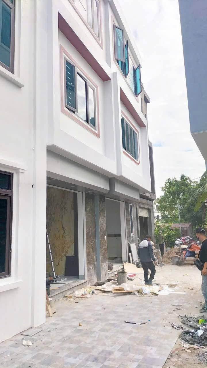 Nhà 3 tầng phố Ngọc Uyên 41m² giá 2.75 tỷ - Hướng Tây, gần trường học và chợ