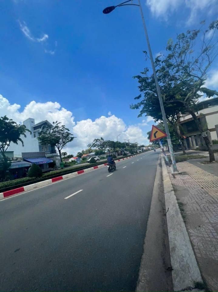 Nhà mặt tiền Võ Thị Sáu, Bà Rịa - Vũng Tàu 105m² giá 4.5 tỷ - Vị trí kinh doanh đắc địa!