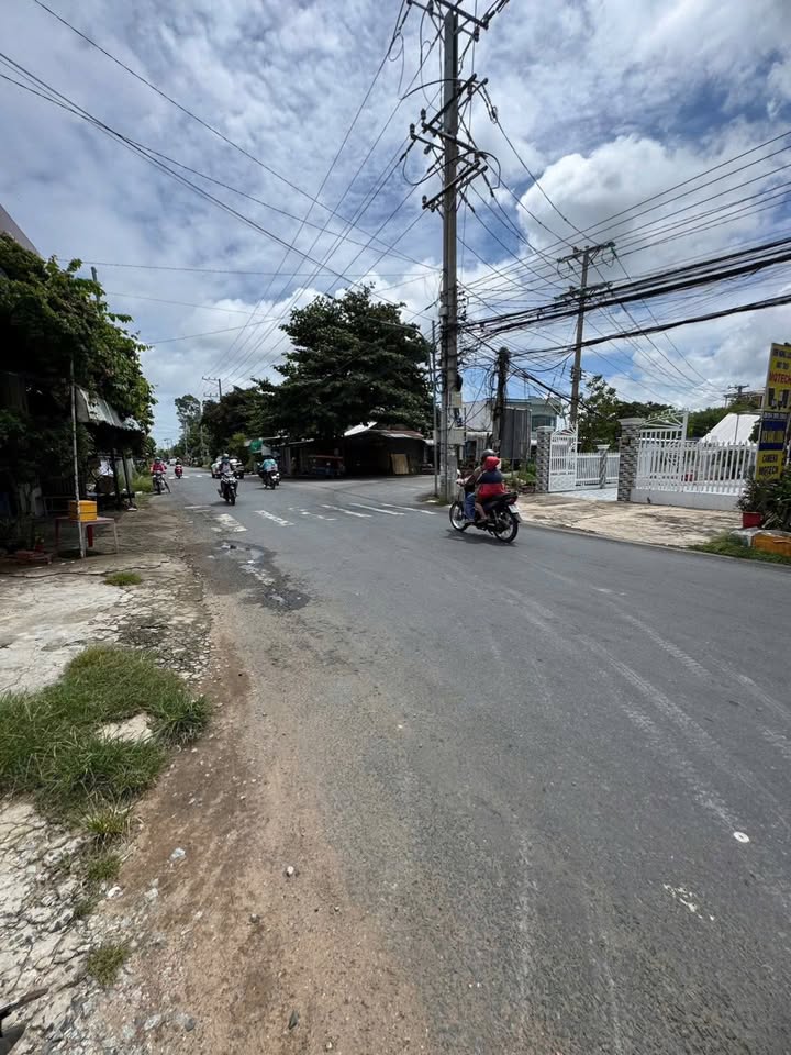 Đất nền hẻm đường Nguyễn Tri Phương, Tân Châu 286m² giá 700 triệu - Sổ đỏ chính chủ