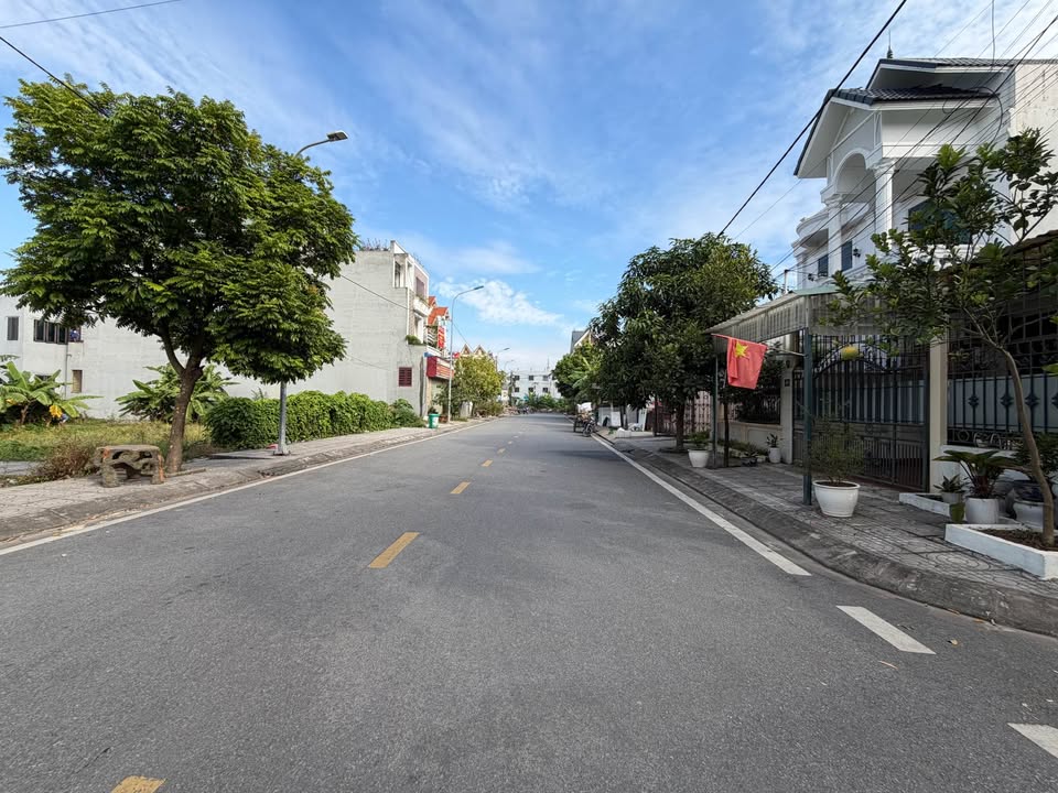 Đất đẹp 103m² tại tổ 7 Thị trấn An Dương giá 3.1 tỷ - Vị trí tuyệt đẹp gần trường THPT An Hải!