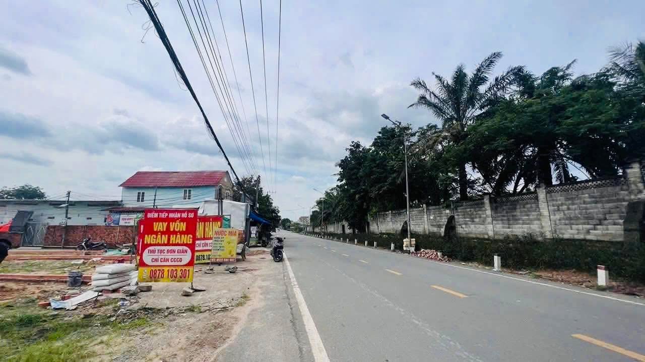 Đất mặt tiền Nguyễn Hữu Cảnh, Lái Thiêu 252m² giá 7.75 tỷ - Cơ hội đầu tư hiếm có!