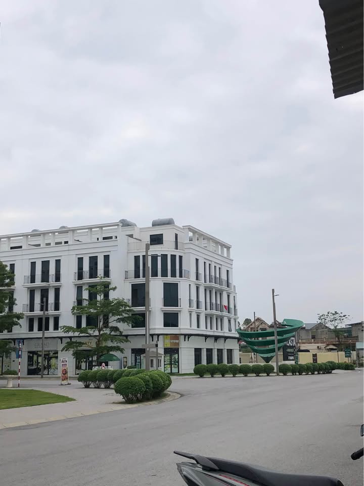 Nhà liền kề Vlasta Sầm Sơn 85m² giá tốt - Cách biển chỉ 100m!