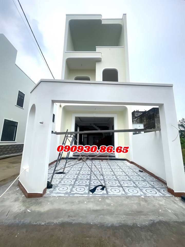 Nhà riêng Tân Hạnh Dĩ An 100m² giá 3.7 tỷ - Sổ đỏ chính chủ, hoàn công đầy đủ!