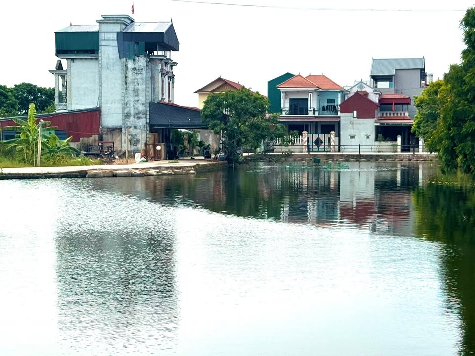 Đất nền Thôn Đa Ngưu, Tân Tiến, Văn Giang 84m² - View hồ thoáng mát!