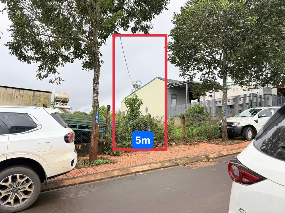 Đất mặt tiền Nguyễn Chí Thanh, Ea Drăng 140m² giá 1.75 tỷ - Cơ hội đầu tư hấp dẫn!