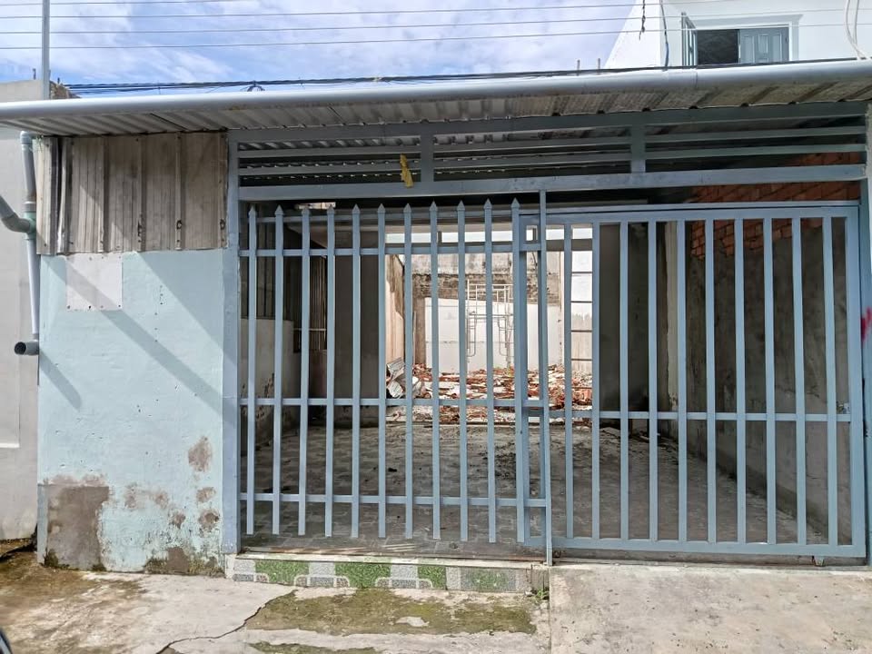 Nhà mặt tiền đường Điện Biên Phủ Rạch Giá 90m² giá 1.1 tỷ - Cơ hội đầu tư tuyệt vời!