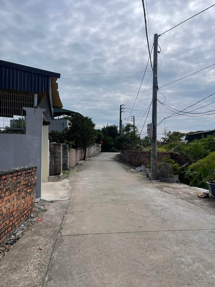 Đất nền Uông Bí 100m² giá thỏa thuận - Mặt tiền 5m, đường ô tô tránh nhau!