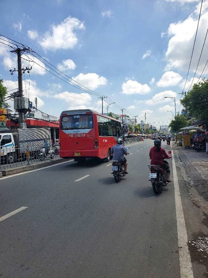 Mặt tiền kinh doanh Lê Văn Quới 778m² giá 93 tỷ - Cơ hội đầu tư tuyệt vời!