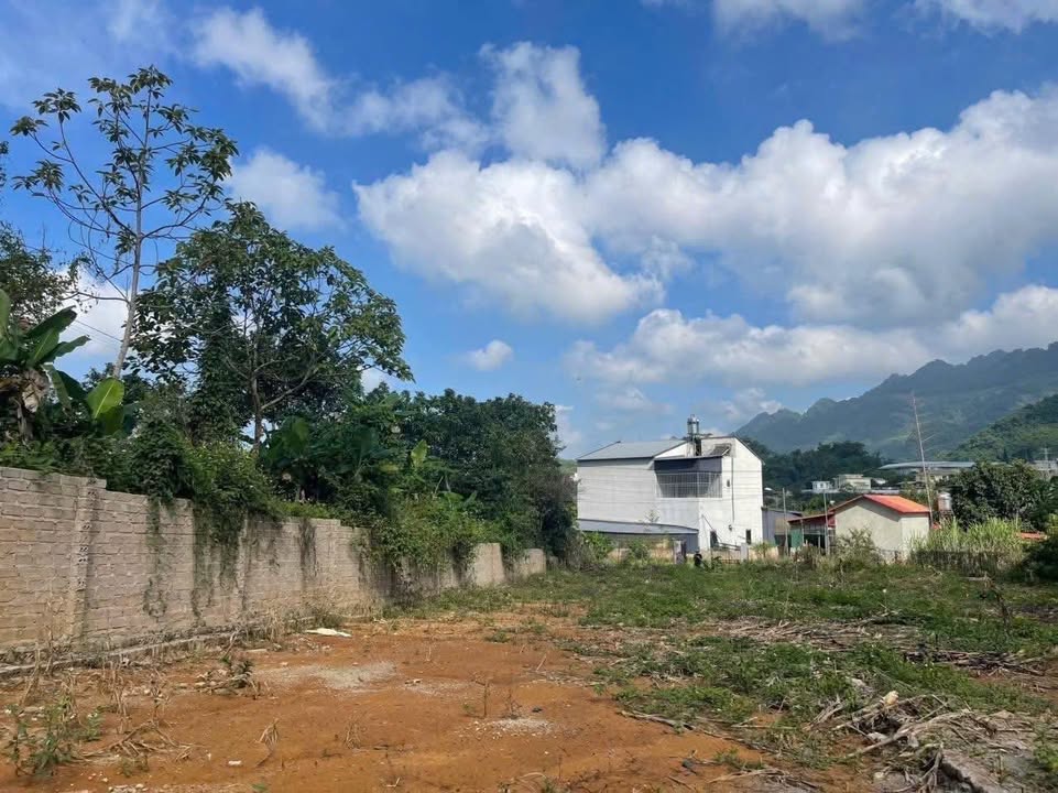 Đất nền Nà Bó 2 Mường Sang 380m² giá chỉ 2 tỷ - Đầu tư sinh lời ngay!