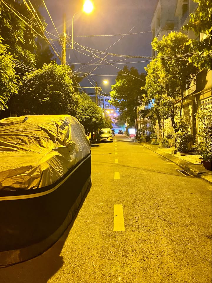 Nhà phố Gò Vấp 200m² giá 16.8 tỷ - Vị trí đắc địa, hai mặt tiền