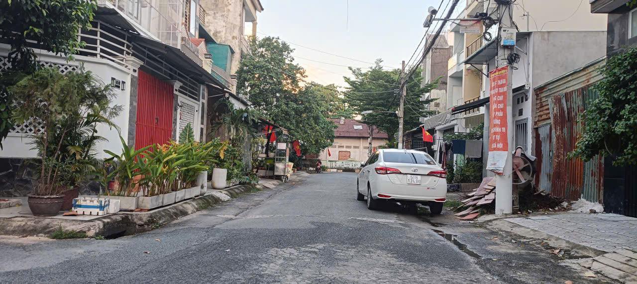 Đất nền Trung Mỹ Tây, Quận 12, 80m² giá 5 tỷ - Tiềm năng đầu tư tuyệt vời!