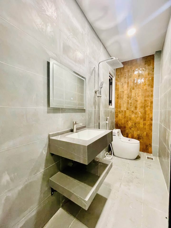 Nhà phố 2 tầng Tân Hiệp, Biên Hòa 71.4m² giá 3.65 tỷ - Thiết kế hiện đại, sổ riêng!