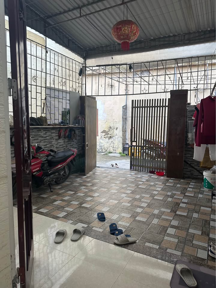 Nhà phố Vinh 119m² giá 2.85 tỷ - Vị trí đắc địa gần bệnh viện!