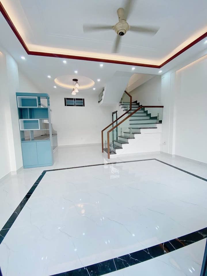 Nhà 3 tầng Trần Tất Văn, Kiến An 43m² giá 1.75 tỷ - Sẵn sàng ở ngay!