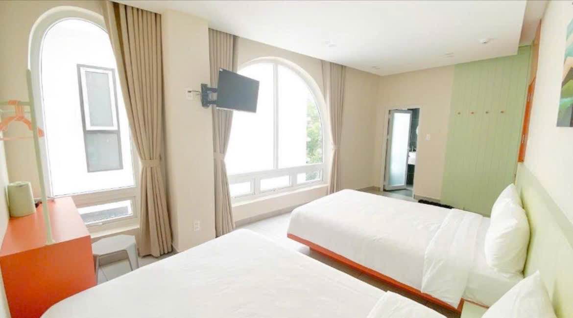 Khách sạn 5 tầng mặt tiền Trần Khánh Dư, Đà Lạt 450m² giá 22 tỷ - Đầu tư sinh lời ngay!