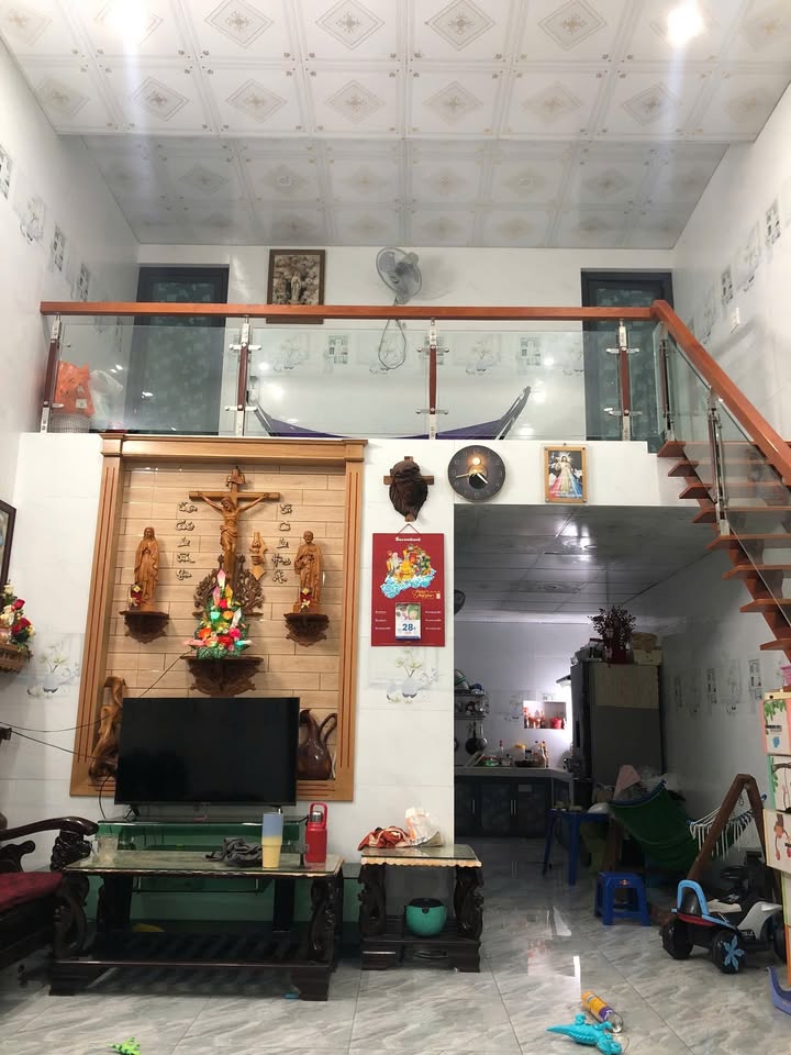 Nhà gác đúc Phước Tỉnh, 60m² giá 1.3 tỷ - Vị trí thuận lợi, sẵn sàng vào ở!