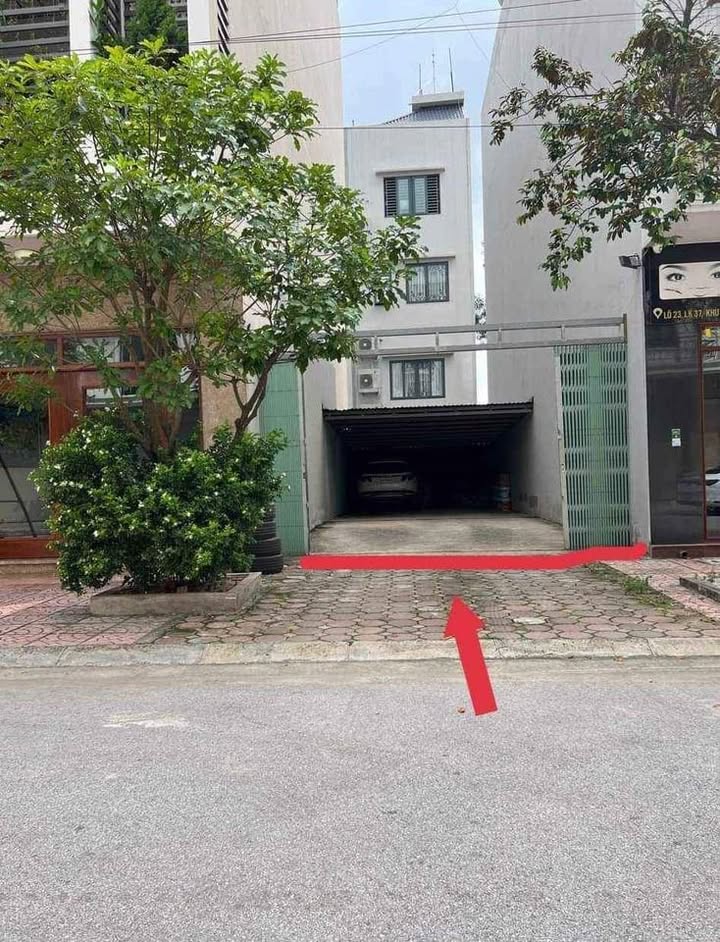 Đất nền đường Lê Văn Hiến, quận Bắc Từ Liêm, 100m² giá 3.6 tỷ - Cần bán gấp!