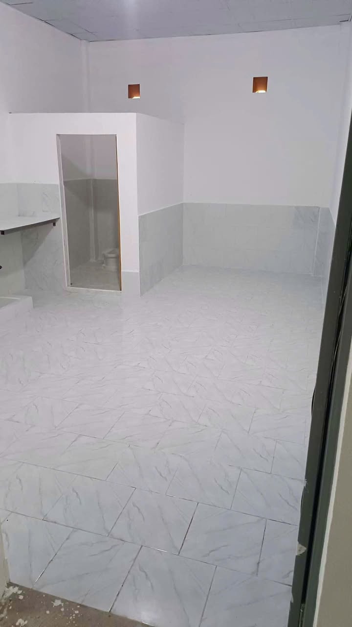 Phòng trọ sinh viên trên đường Nguyễn Văn Cừ, Cần Thơ - Giá chỉ 1 triệu/tháng!