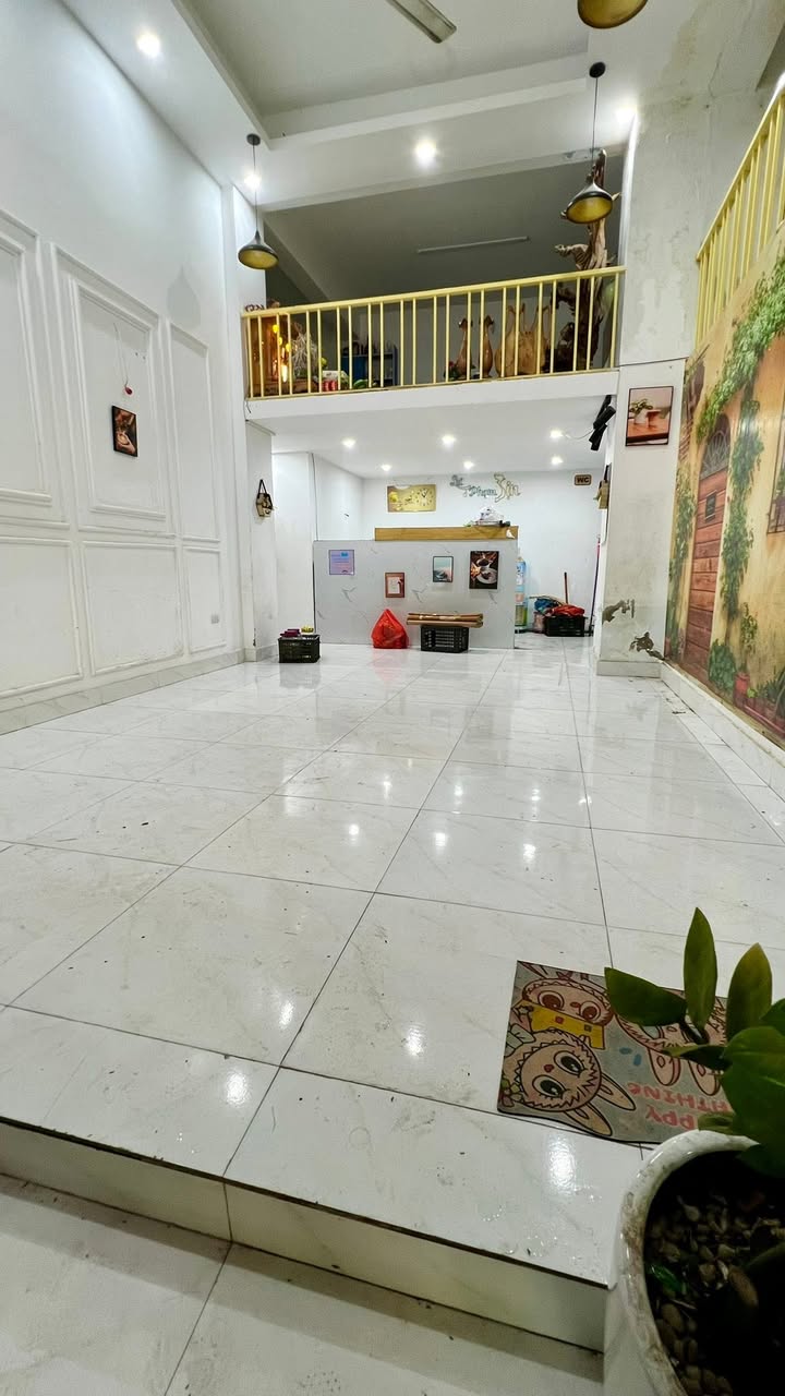 Shophouse cho thuê tại Trần Quý Kiên, Cầu Giấy, 70m² – Chính chủ, giao nhà ngay!