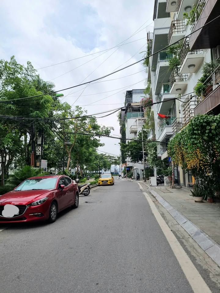 Căn hộ Apartment Quảng Khánh 120m² giá 102 tỷ - View Hồ Tây lộng gió