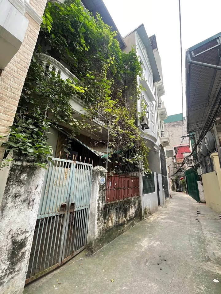 Nhà riêng Ngõ 38, Xuân La 47m² giá 11.5 tỷ - Ô tô đỗ cửa thoải mái!