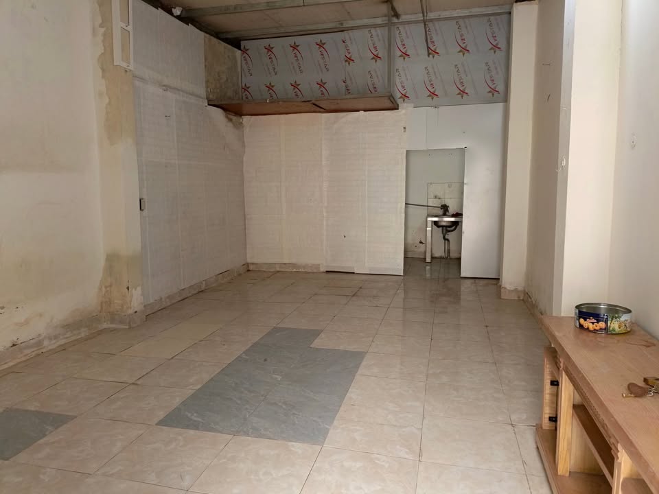 Nhà riêng cho thuê tại ngõ 70 Thanh Lân, 40m² chỉ 3 triệu/tháng - An ninh yên tĩnh!