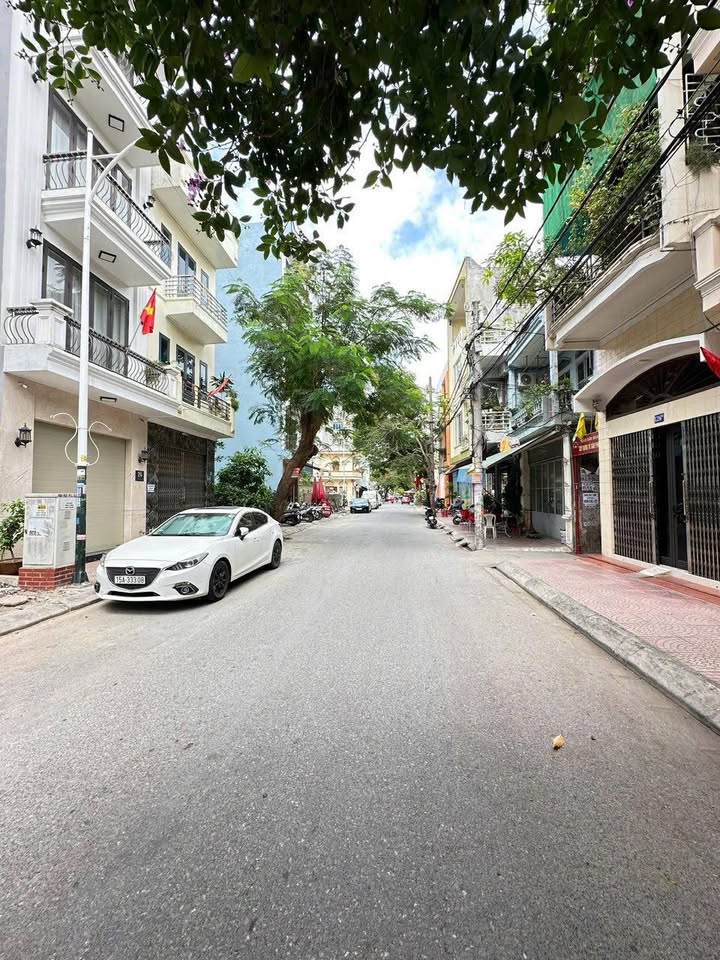 Lô góc mặt đường Hạ Lý 65m² giá 6.5 tỷ - Vị trí đẹp kinh doanh sầm uất!