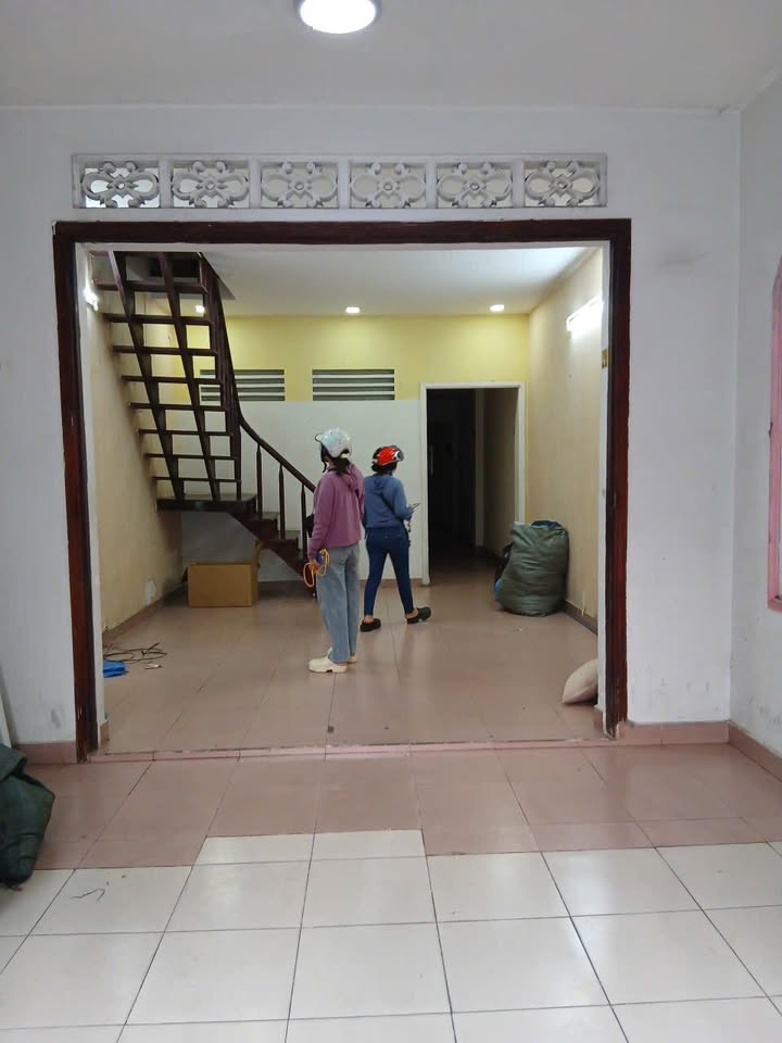 Nhà phố cho thuê mặt tiền Kênh Nước Đen, Bình Tân 88m² - Giá 13 triệu/tháng