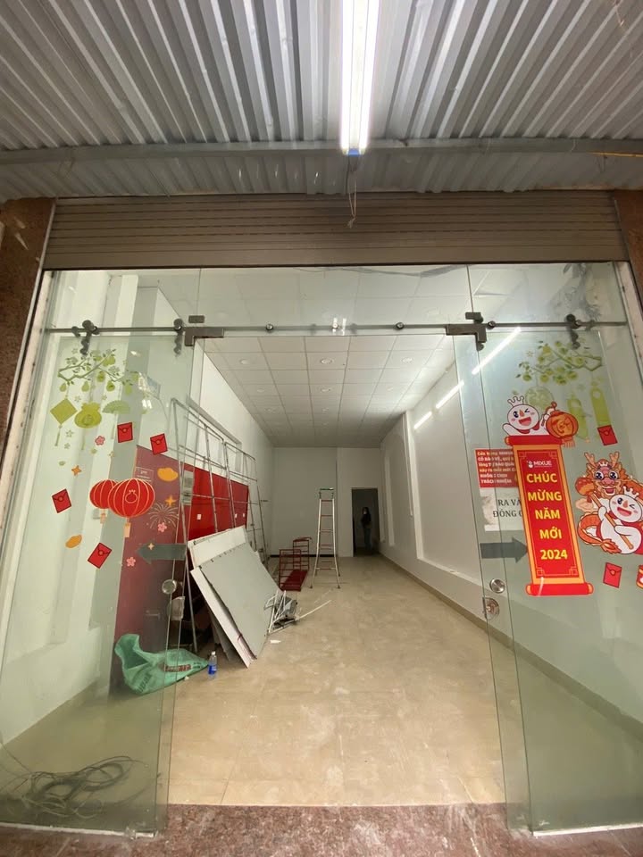 Nhà mặt phố Hoàng Ngân, Cầu Giấy, 50m² giá 35 triệu - Phù hợp spa, trà sữa!