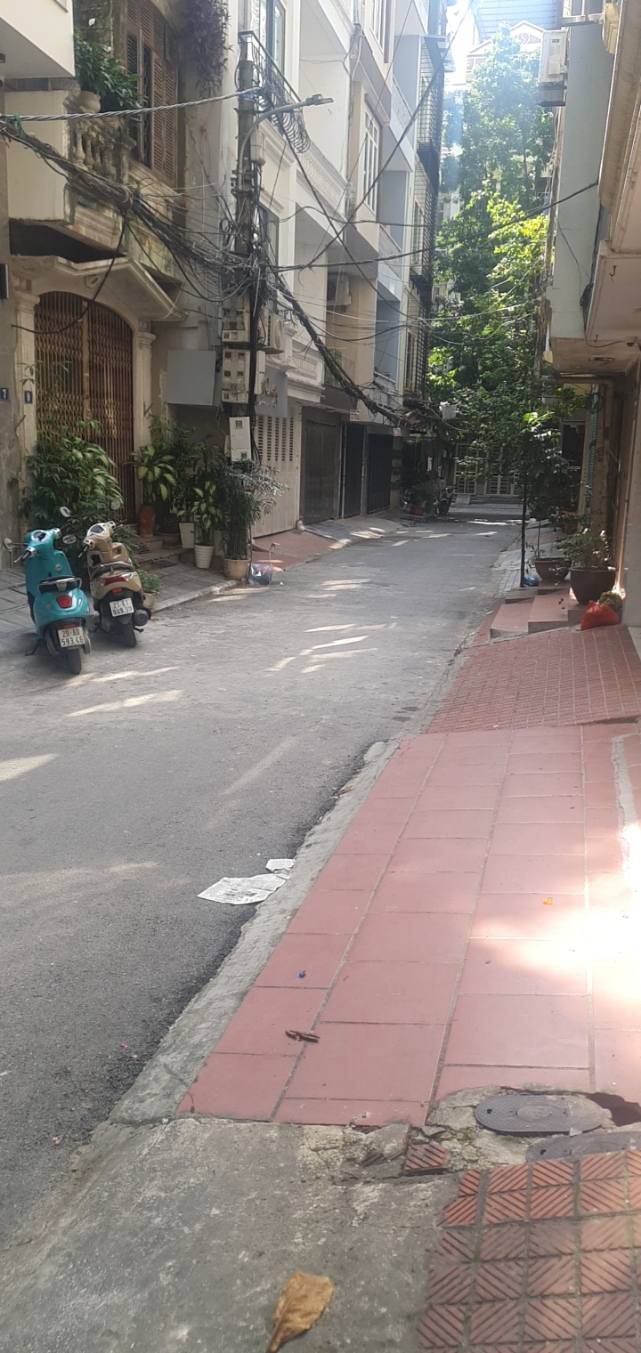 Nhà nguyên căn 45m² 5 tầng quận Đống Đa - Chính chủ cho thuê giá 20 triệu/tháng!