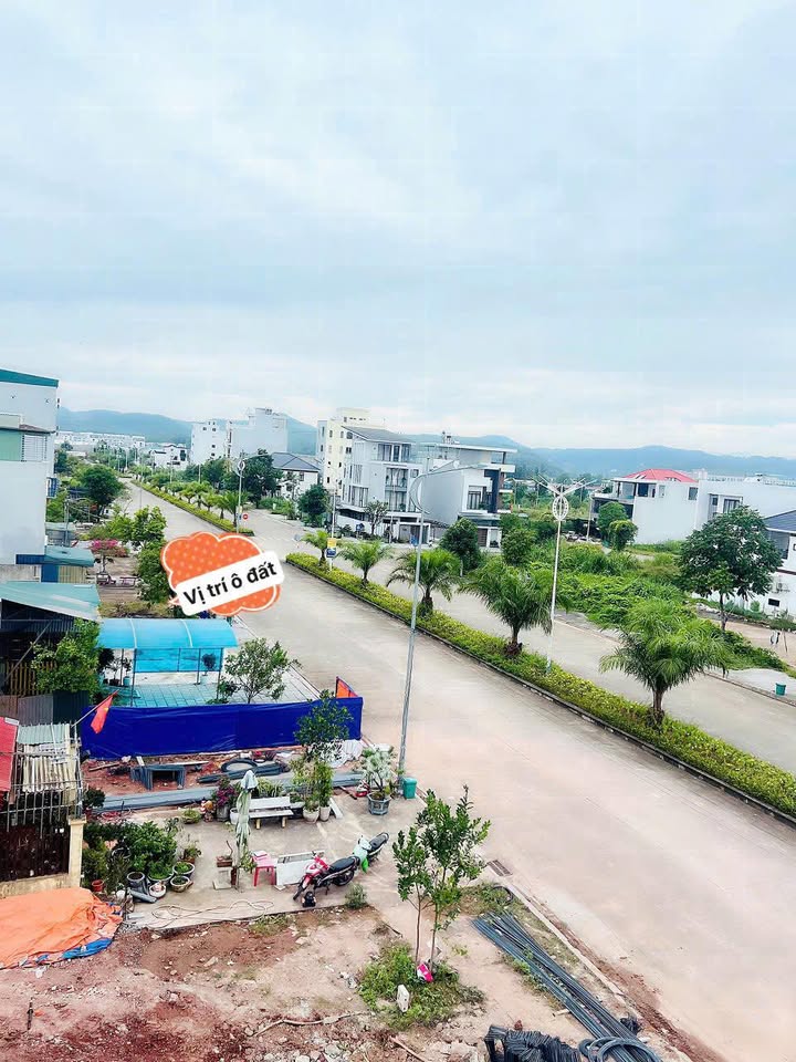 Đất nền Móng Cái 90m² giá 2 tỷ - Kinh doanh sầm uất, vị trí đẹp!