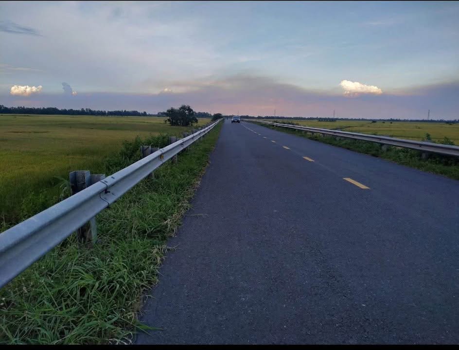 Đất nền Vĩnh Tế, Châu Đốc 230.000m² giá 6.21 tỷ - Tiềm năng phát triển lớn!