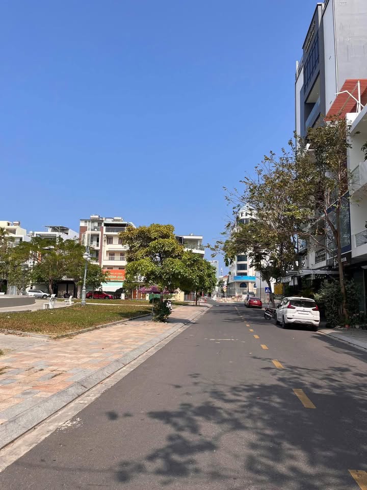 Đất nền 99m² đường A3 Vũ Lăng, Nha Trang - Giá chỉ 9.9 tỷ, Sổ hồng sẵn!