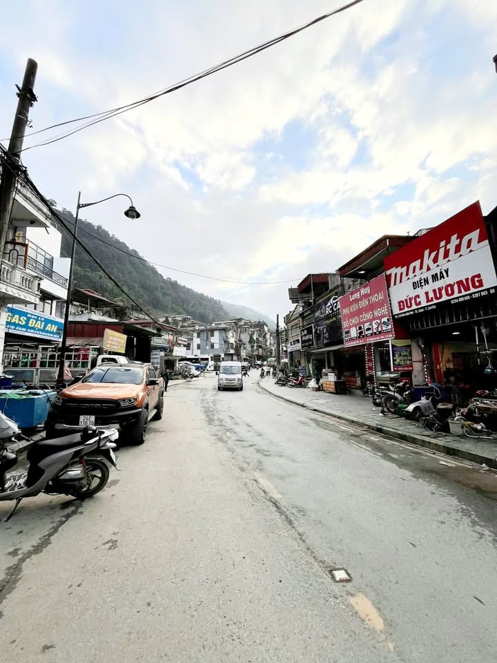 FrontHouse Sa Pa 118m² giá 17 tỷ - Vị trí kinh doanh đắc địa!