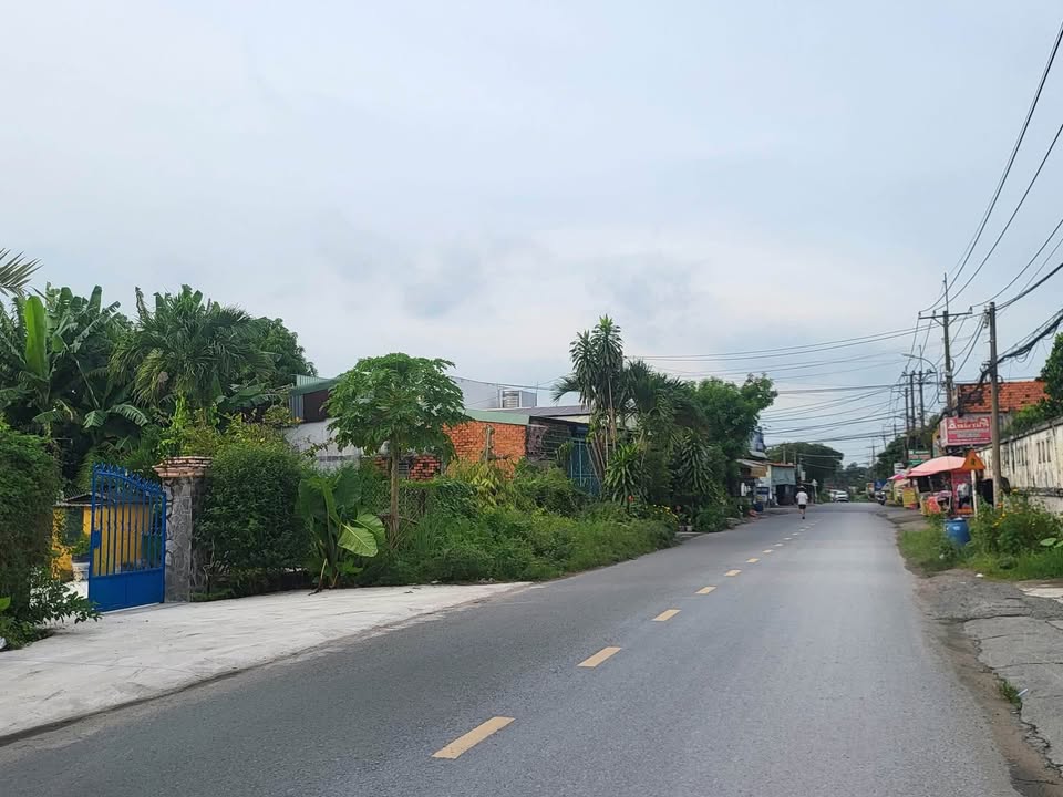 Nhà mặt tiền Suối Lội 234m² giá 4 tỷ - Kinh doanh thuận lợi!