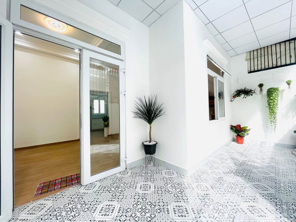 Nhà riêng Đà Lạt 65m² giá 5.2 tỷ - Gần chợ Ngô Quyền, sổ hồng riêng!